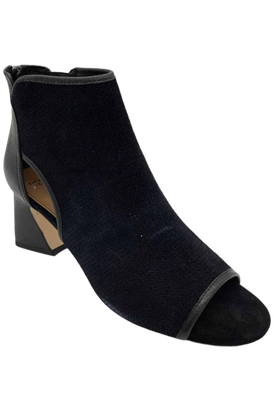 Donald Pliner Women's Ennia Heeled Ankle Zip Suede Sandal Black - Medium